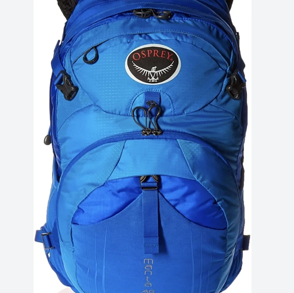 OSPREY Manta 28 Liter Backpack S/M rain Cover Gorpcore Blue - Picture 6 of 16